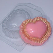 Пластиковая форма для мыла и шоколада Сердцу с рюшами