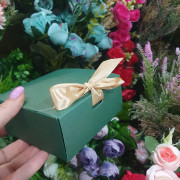 Коробка с лентой Зеленая 11х11х5см 