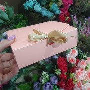 Коробка с лентой Розовая 11х11х5см 